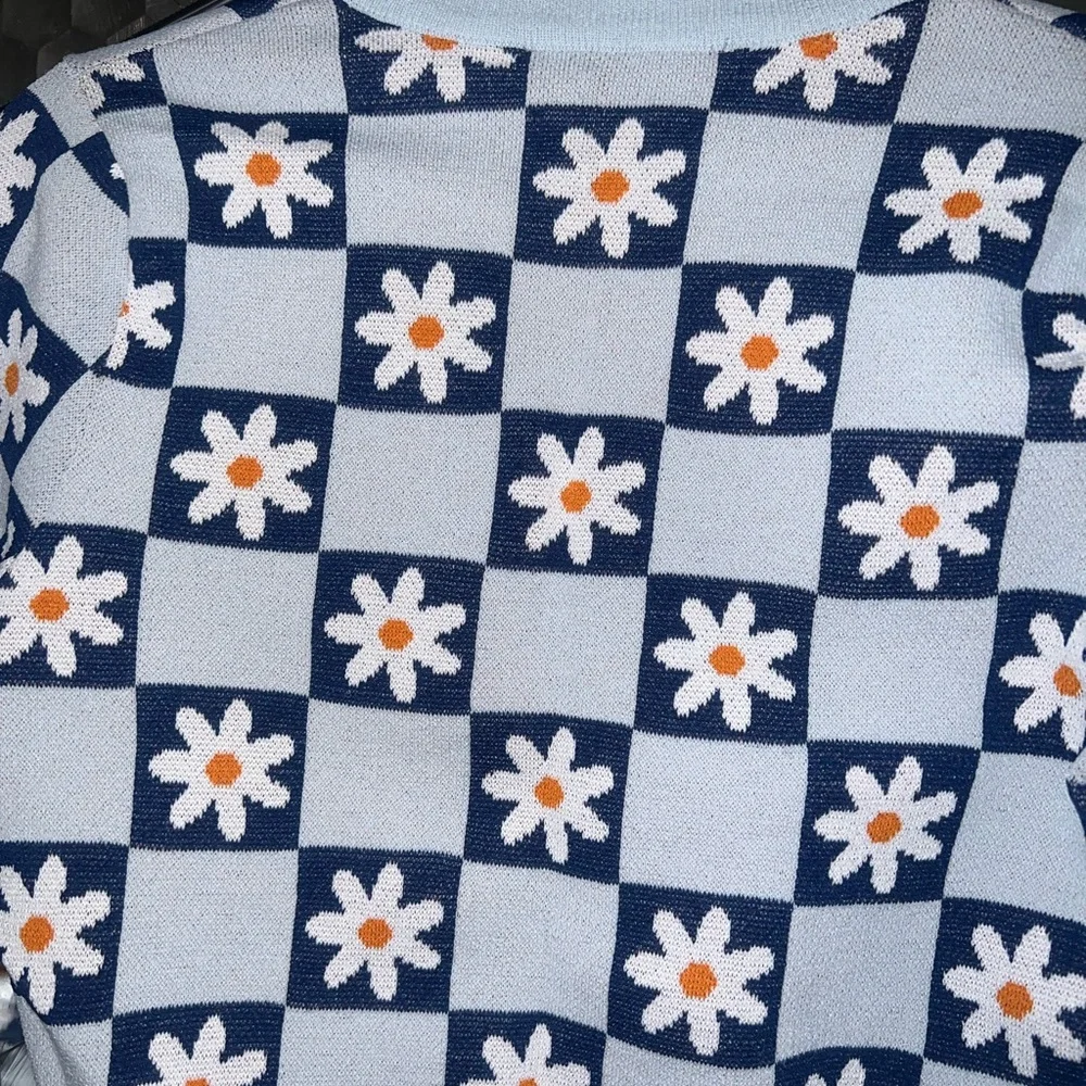 Zara Navy and Gray Floral Cardigan - Picture 5 of 12